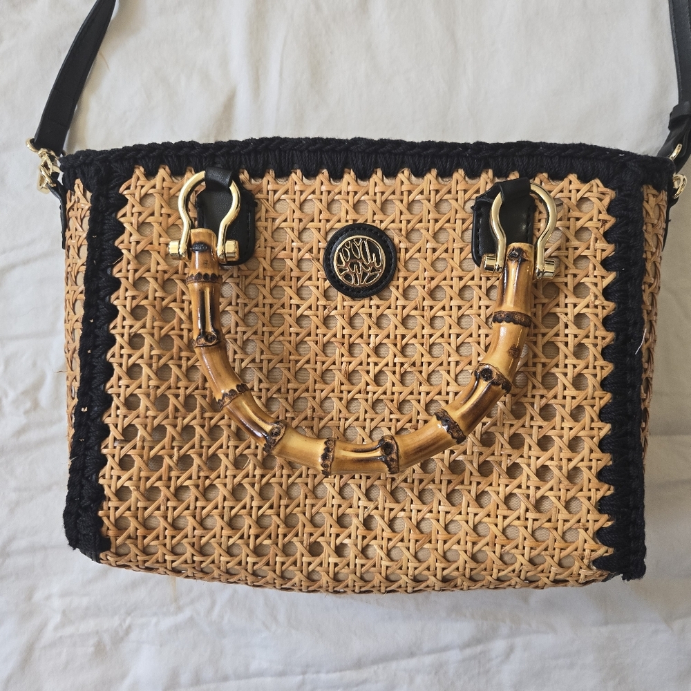 Lilly Pulitzer Greydon Csne Tan and Black Woven Shoulder Bag with Gold Accents